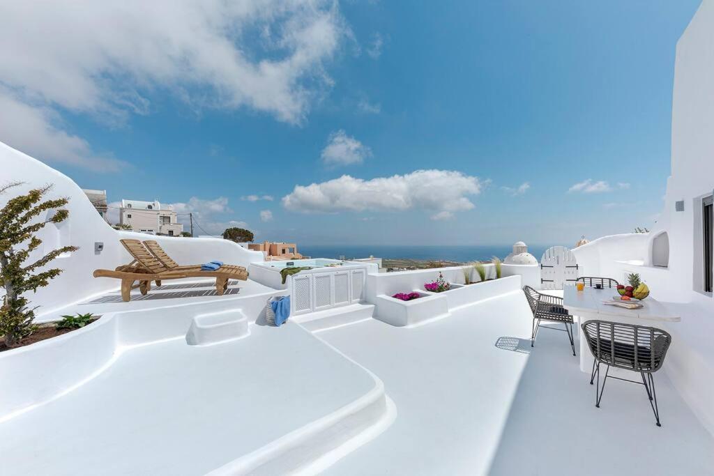 Aleanna Traditional Villa Fira Exterior photo